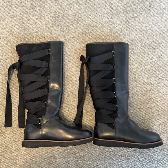 UGG Tall Laced Back Boots Size 8 - Picture 4 of 8